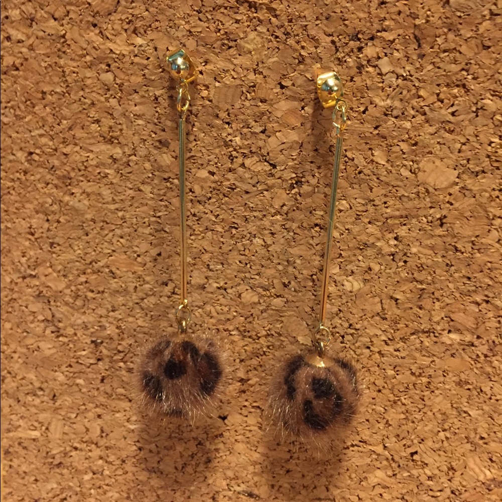 NWOT boutique earrings